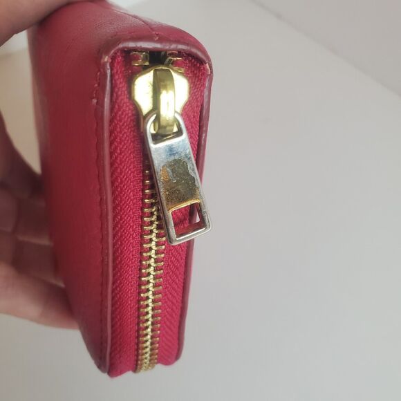 Vtg Fossil Wallet Hot Pink Pebbled Leather Wallet Zip Around Tan Inside *FLAW - Picture 6 of 9